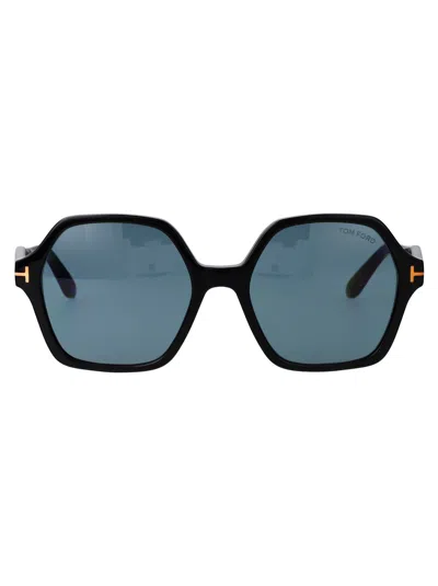 Tom Ford Squared Sunglasses Ft1032 01 A
