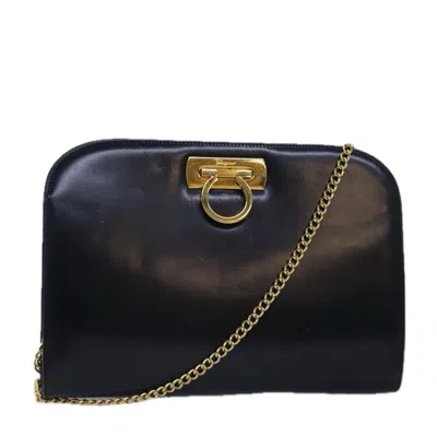Pre-owned Ferragamo Gancini Leather Shoulder Bag () In Black