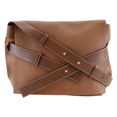 Pre-owned Loewe Messenger Brown Leather Shoulder Bag ()