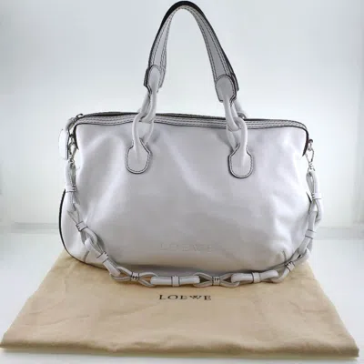 Pre-owned Loewe White Leather Shoulder Bag ()