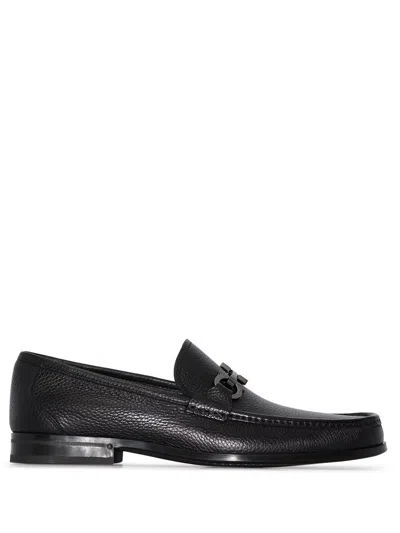 Ferragamo Gancini-detialed Leather Loafers In Black