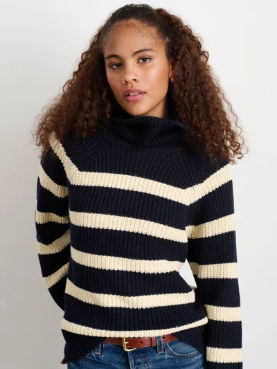 Alex Mill Chelsea Turtleneck In Cotton Cashmere In Navy/ivory