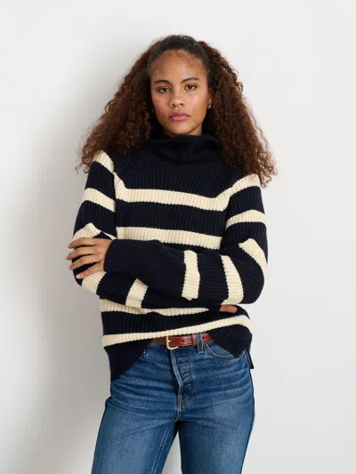 Alex Mill Chelsea Turtleneck In Cotton Cashmere In Navy/ivory