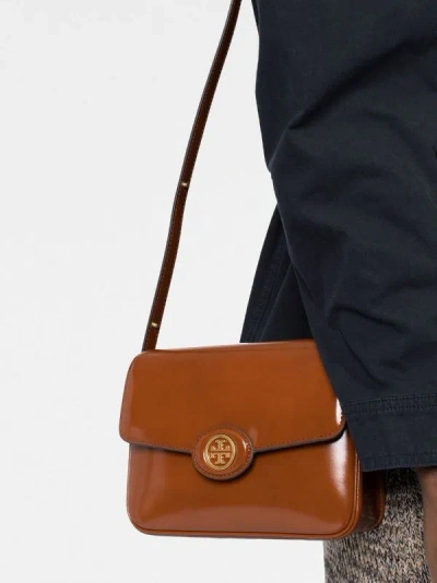 Tory Burch Robinson Spazzolato Shoulder Bag In Dark Sienna