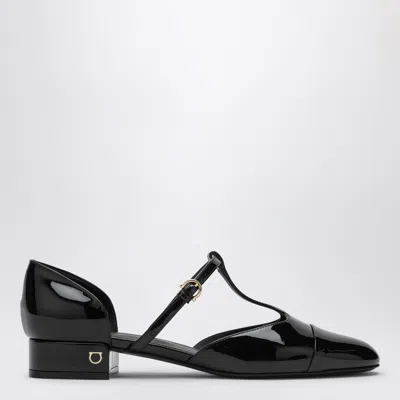 Ferragamo Elegant Patent Leather Ballet Flats With Golden Accents