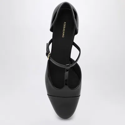 Ferragamo Elegant Patent Leather Ballet Flats With Golden Accents