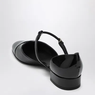 Ferragamo Elegant Patent Leather Ballet Flats With Golden Accents
