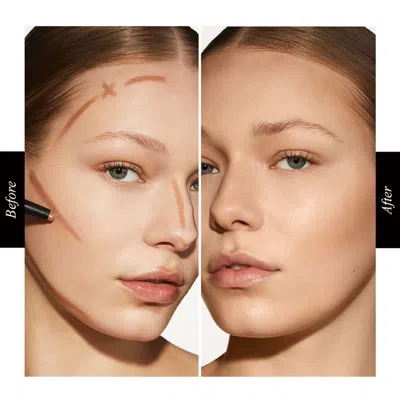 Victoria Beckham Contour Stylus