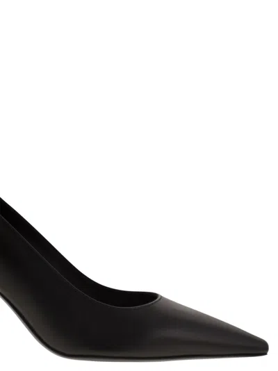 Stuart Weitzman Naomi Pointed-toe Pumps In Black