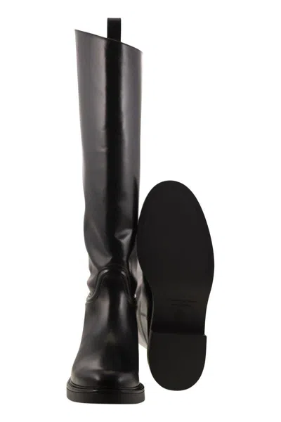 Stuart Weitzman Celia Riding Boot Knee-high In Black