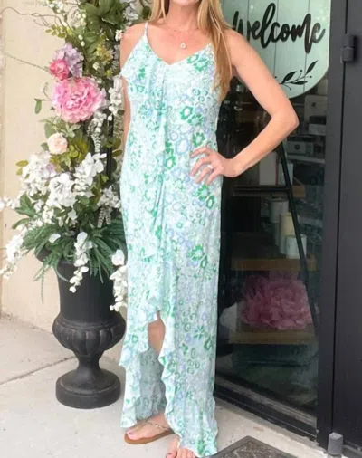 Andree By Unit Floral Printed Maxi Dress In Emerald In Blue