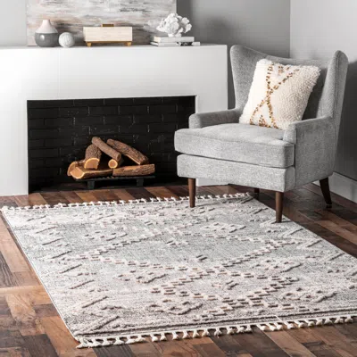 Shop Nuloom Roxy Textured Diamond Tassel Area Rug
