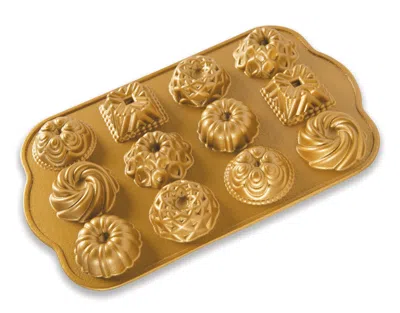 Nordic Ware Bundt Charms Pan
