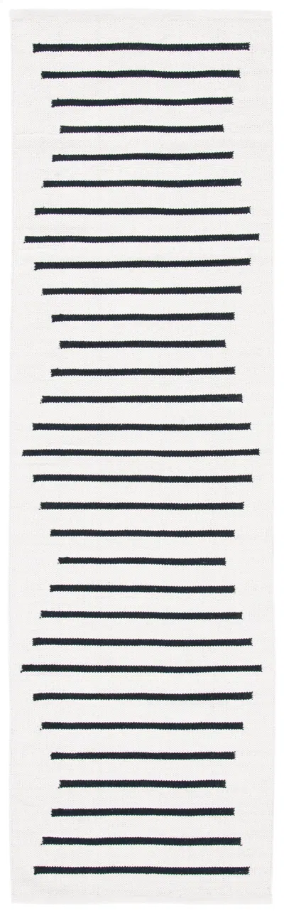Safavieh Montauk Handwoven Rug
