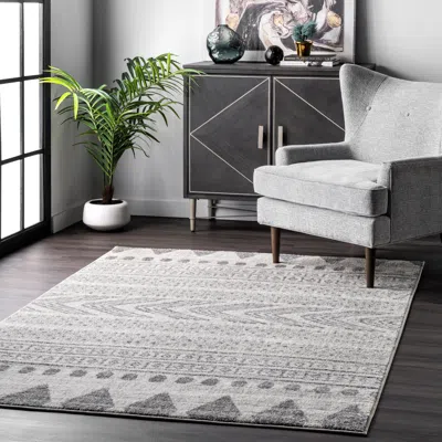 Nuloom Shaina Tribal Area Rug