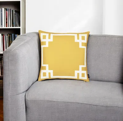Homezia 18" Yellow And White Throw Pillow Cover