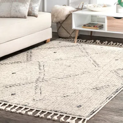 Nuloom Camilla Moroccan Tassel Area Rug