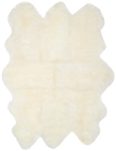 Safavieh Sheep Skin Collection Rug