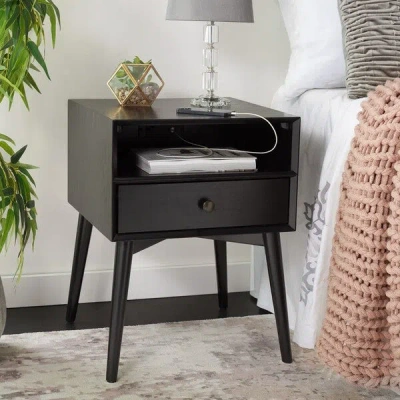 Safavieh Scully Nightstand With Usb