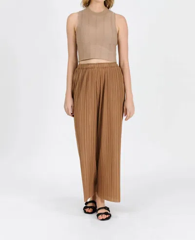 Mod Ref The Farrah Top In Tan In Beige