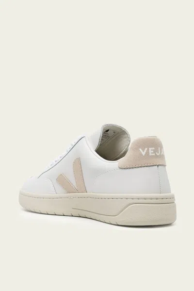 Veja V-12 Sneakers Beige