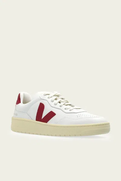 Veja Sneakers V-10 In White And Marsala Leather