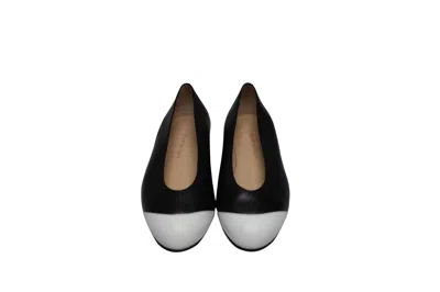 Stuart Weitzman Ballet Flats In Black Leather In Black