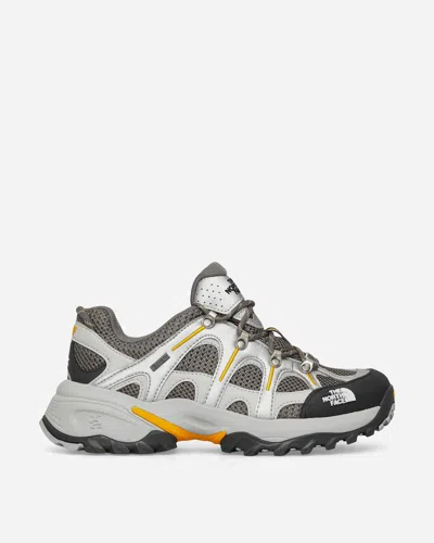 THE NORTH FACE HEDGEHOG 06 RSVT GORE-TEX SNEAKERS SUMMIT GOLD / METALLIC SILVER 