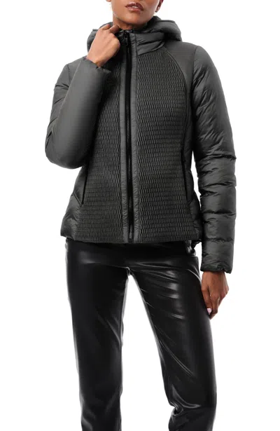 Bernardo Short Walker Puffer In Black