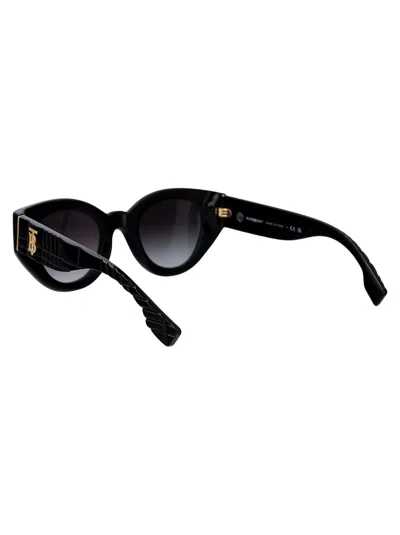 Burberry Frau Sunglass Be4390 Meadow