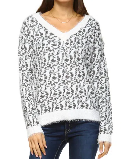 White Mark Women's Leopard Sweater In Grey In White