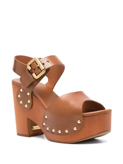 Shop Chloé Chloè Jeannette Leather Clogs