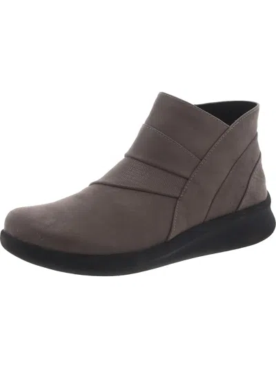 Cloudsteppers By Clarks Sillian 2.0 Rise Womens Faux Suede Zip Up Ankle Boots In Grey