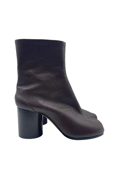 Maison Margiela Brown Tabi Boots Shoes In Black