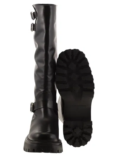 Stuart Weitzman 'emerson' Black Chunky Sole Boots With Logo