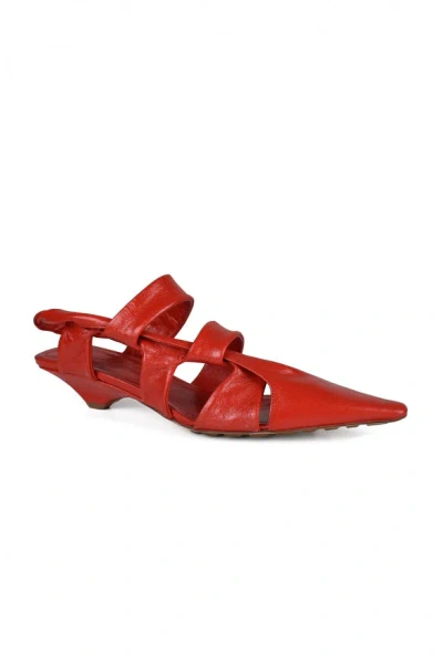 Bottega Veneta Sandals Bv Point In Red