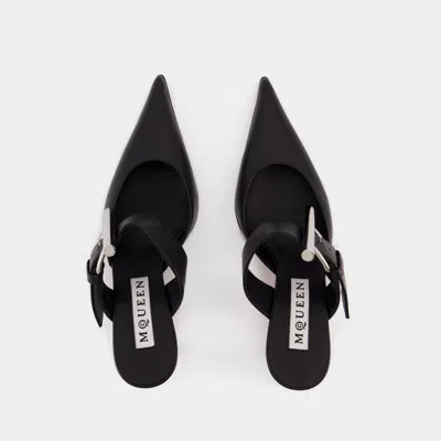 Alexander Mcqueen Mcqueen Birdee Pointed Toe Mule In Black