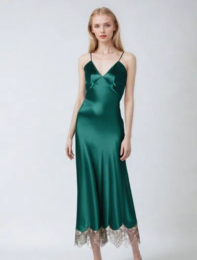 Gilda & Pearl Kleid Mit V-ausschnitt