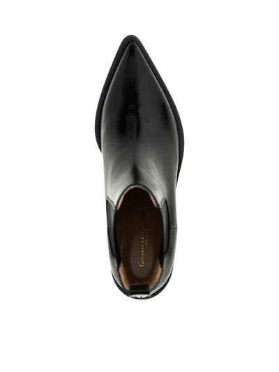 Gianvito Rossi Wylie Dover 45 Glossed-leather Chelsea Boots In Black
