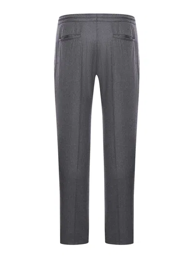 KITON PANTALÓN CASUAL - GRIS 