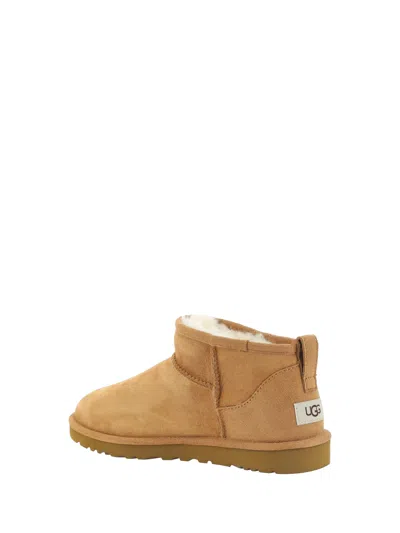 Ugg Classic Ultra Mini Low Heels Ankle Boots In Leather Color Suede In Beige