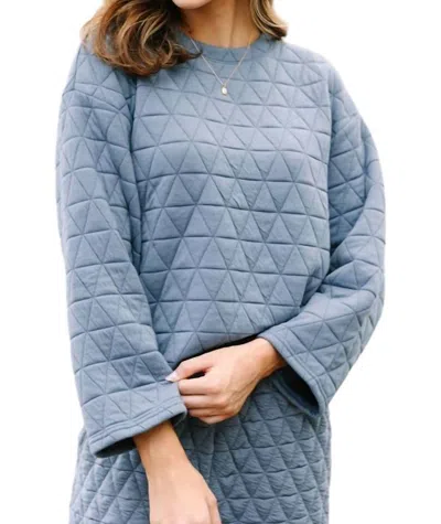 See And Be Seen Vail Quilted Long Sleeve Top In Dusty Blue In Multi