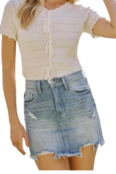 Kancan Kinsley Mini Skirt In Medium Wash In Blue