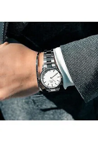 Pre-owned Daniel Wellington Iconic Link 32mm Silver White 693
