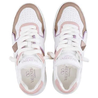 Pre-owned Valentino Garavani One Stud Leather Low-top Sneakers In Pink