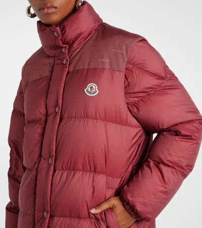 Moncler Verone Reversible Short Down Jacket In Burgund