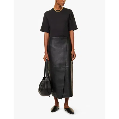The Frankie Shop Womens Black Harper Short-sleeve Organic-cotton Jersey T-shirt In Black
