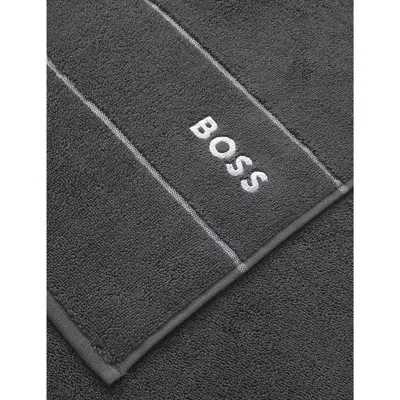 Hugo Boss Graphite Plain Logo-embroidered Egyptian Cotton Bath Mat 50cm X 70cm In Graphite