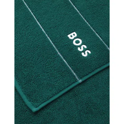 Hugo Boss Everglade Plain Logo-embroidered Egyptian Cotton Bath Mat 50cm X 70cm In Everglade