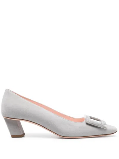 Roger Vivier Belle Vivier 45 Metal Buckle Pumps In Patent Leather In Grey